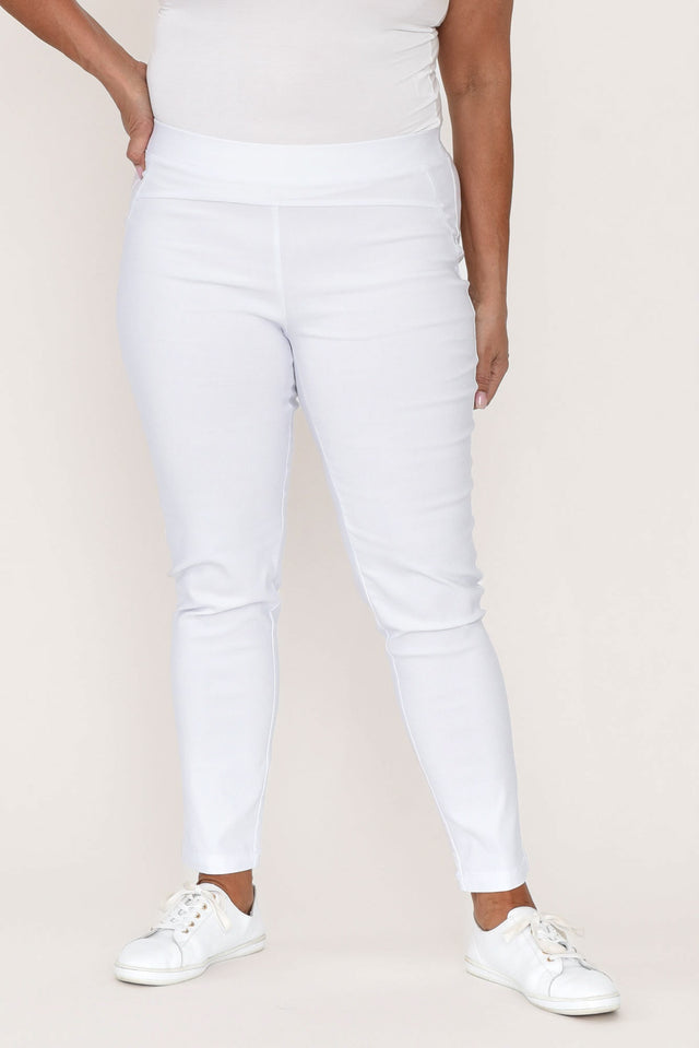 alt text|model:Pilita image 7