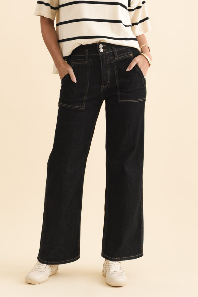 alt text|model:MJ image 1