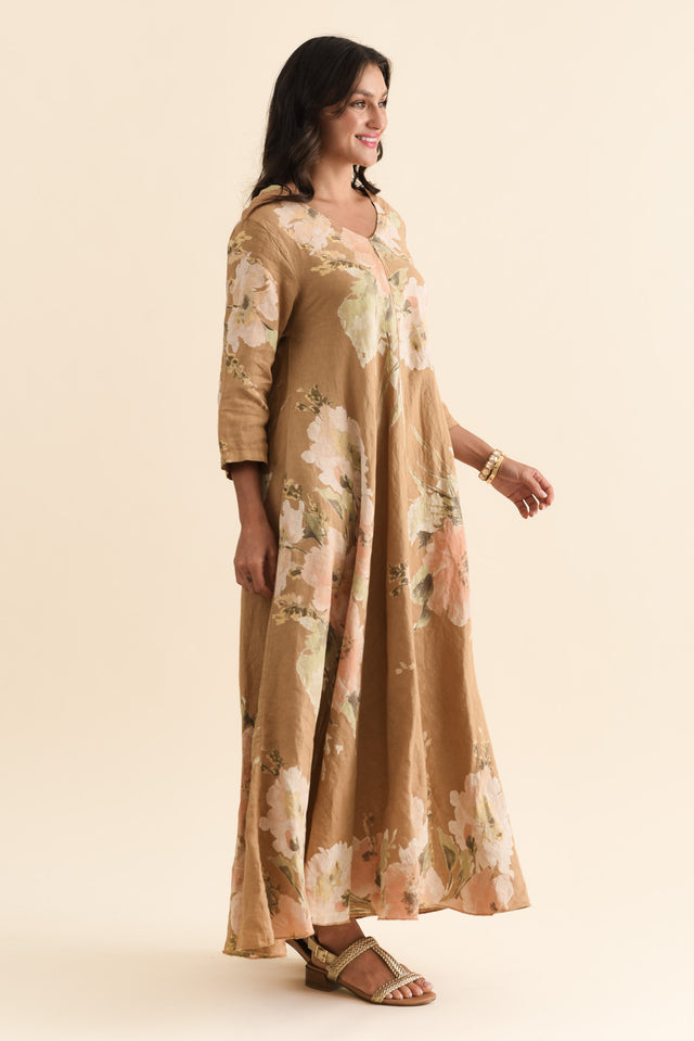 alt text|model:Brontie image 5