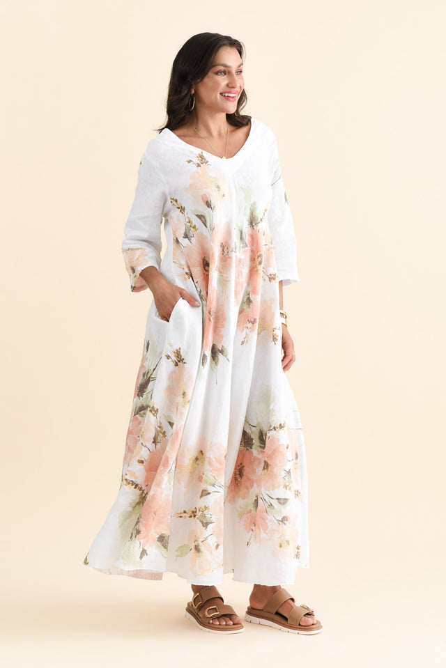 alt text|model:Brontie image 4