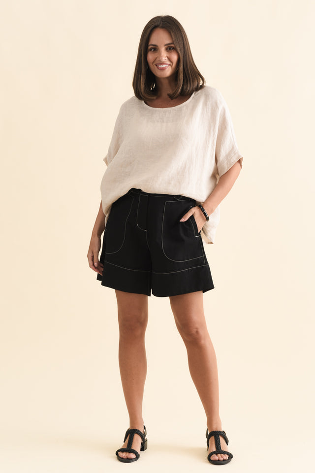 alt text|model:MJ image 7