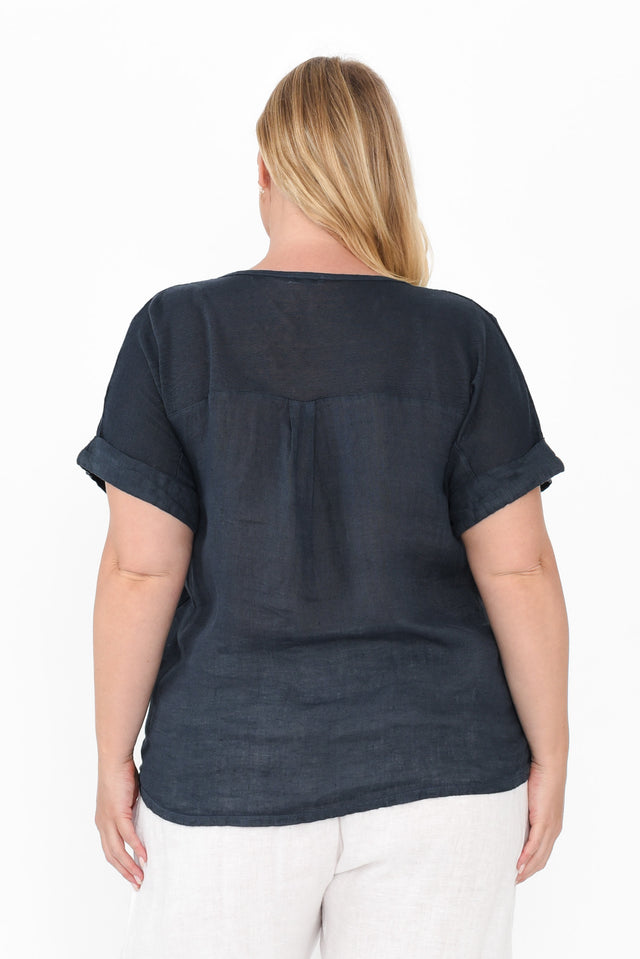 alt text|model:Caitlin image 11