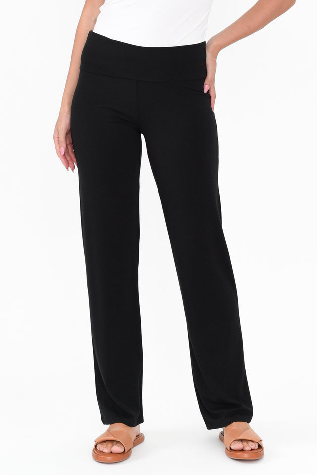 Pamela Black Bamboo Pants length_Full rise_High print_Plain colour_Black PANTS   alt text|model:MJ;wearing:XS