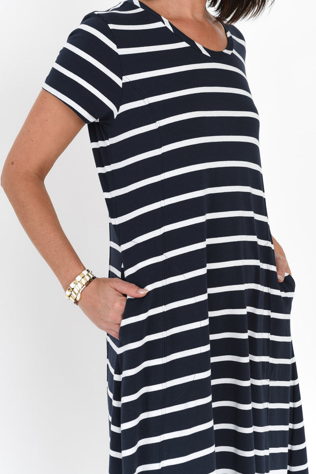 alt text|model:adele image 6