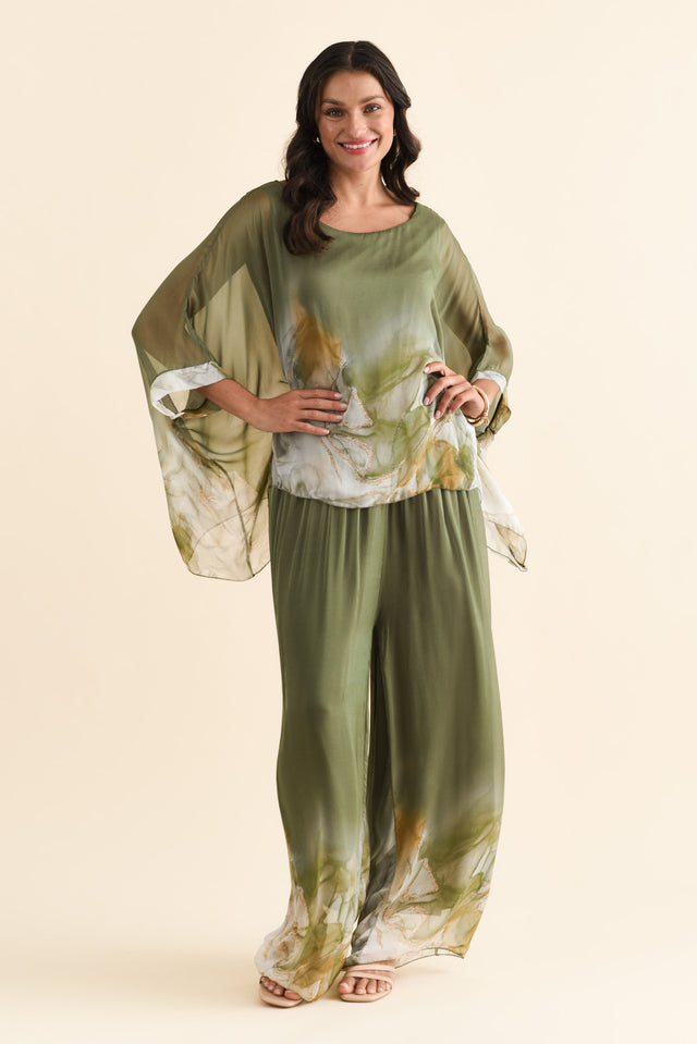 alt text|model:Brontie image 7