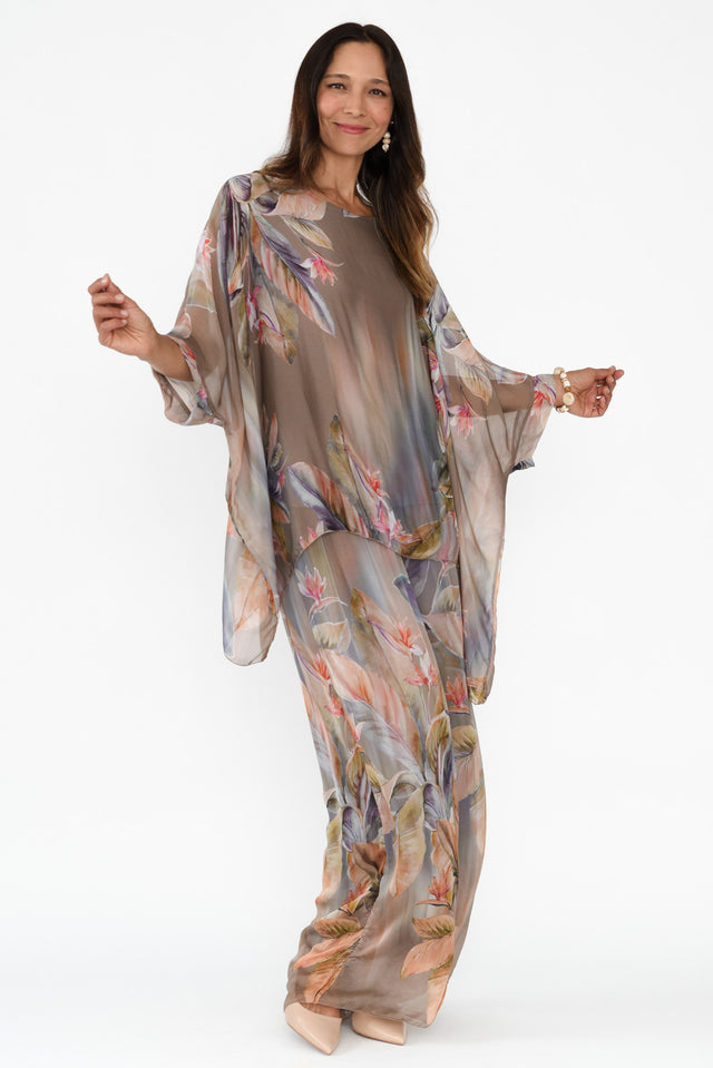 alt text|model:Cara image 7