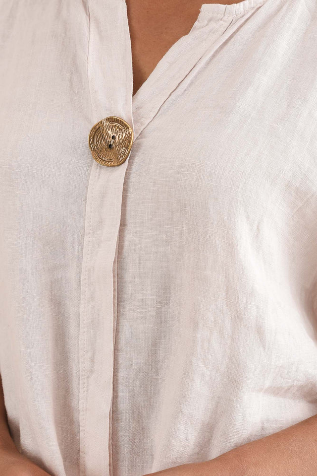 Payton Blush Linen Button Top,Detail,Brunette model,alt text|model:Brontie image 5