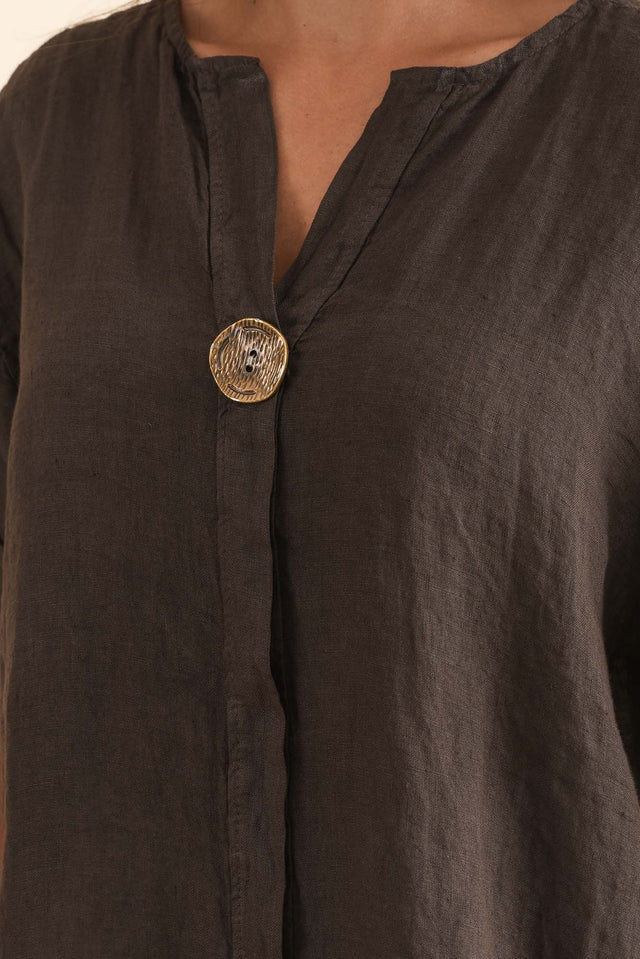 Payton Chocolate Linen Button Top,Detail,Brunette model,alt text|model:Brontie image 5