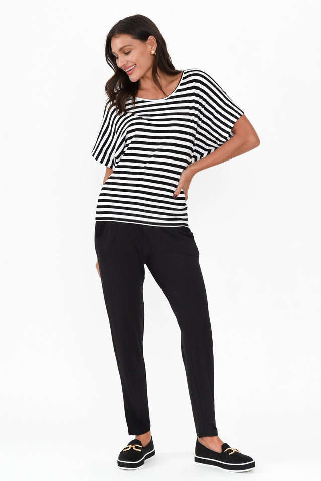 alt text|model:Brontie image 3