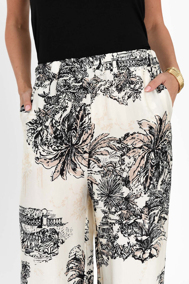 alt text|model:MJ image 6