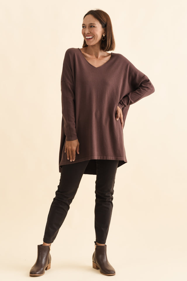 Piper Brown V Neck Knit Jumper,Brunette model,alt text|model:Cara image 8