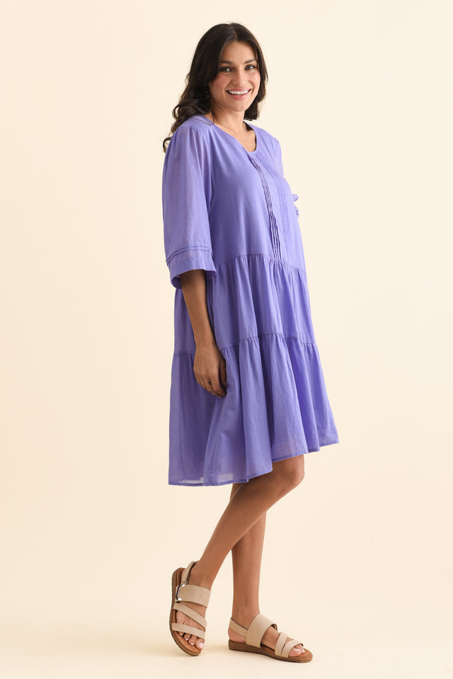 alt text|model:Brontie image 3