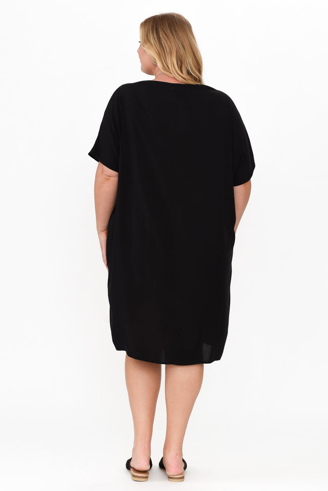 Quinn Black Kaftan