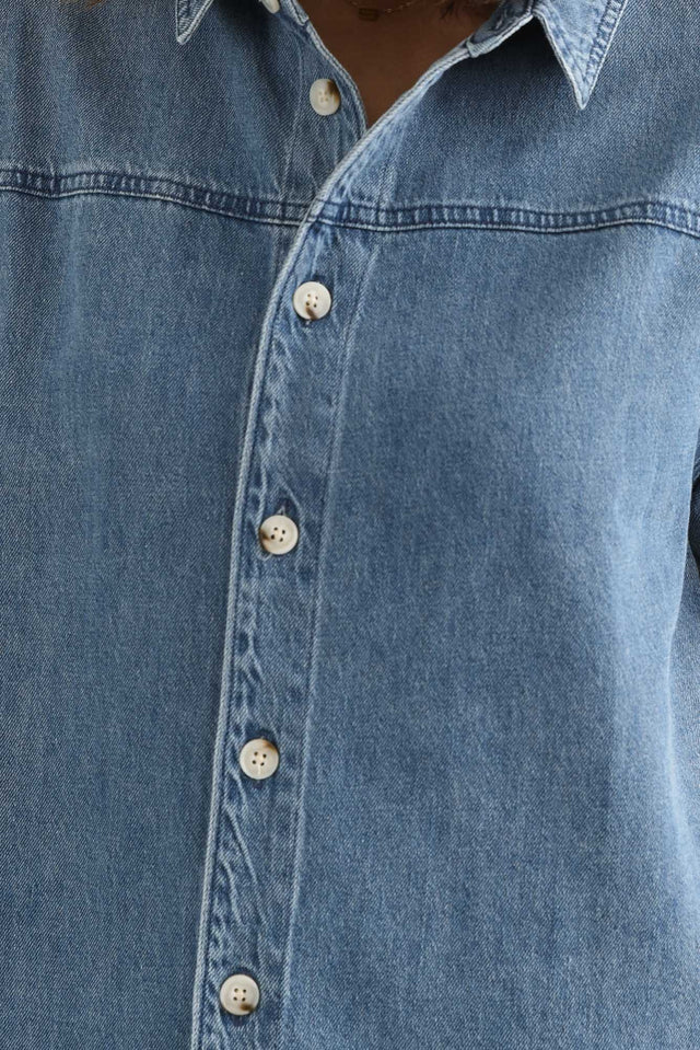 Quinn Blue Denim Collared Shirt,brunette model,Close up of outfit,alt text|model:Cara image 5