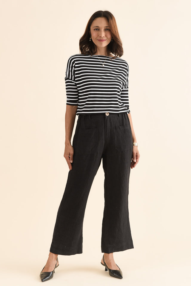 Ralph Black Linen Pocket Pants,Full Body,Brunette model,alt text|model:Cara