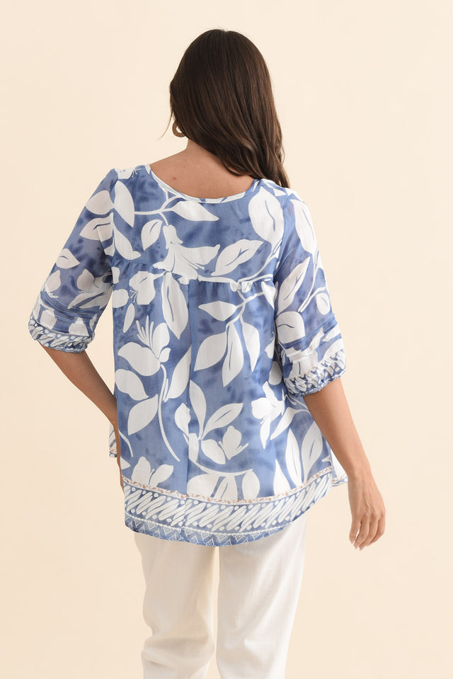 Ramy Blue Leaf Cotton Blend Top,Brunette model,alt text|model:MJ image 5