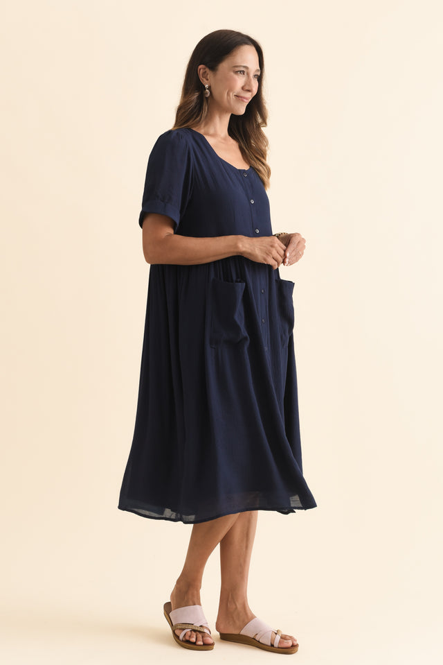 alt text|model:Cara image 4