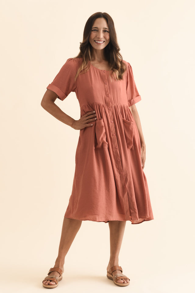 alt text|model:Cara image 4