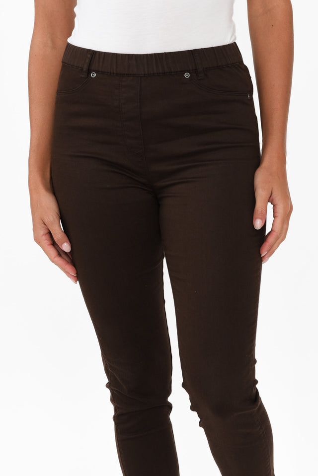 alt text|model:Brontie image 7