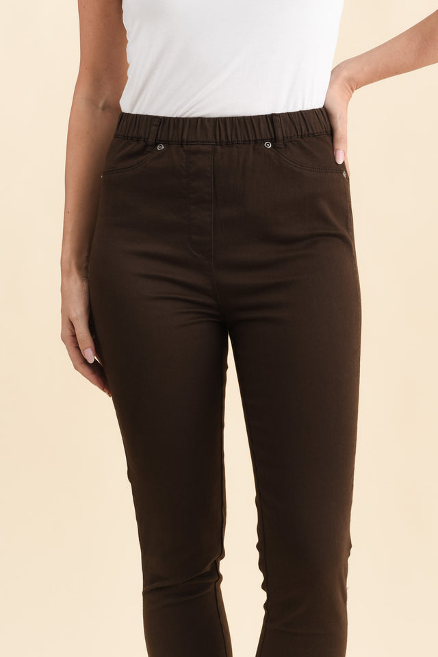 Reed Chocolate Stretch Cotton Pants,Brunette model,alt text|model:MJ image 7