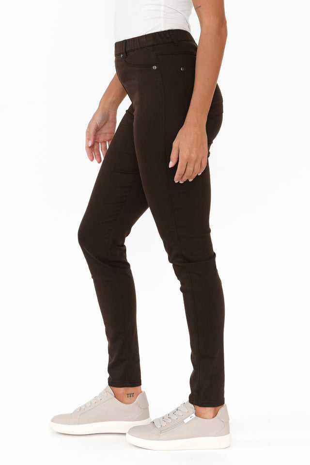 alt text|model:Brontie image 5