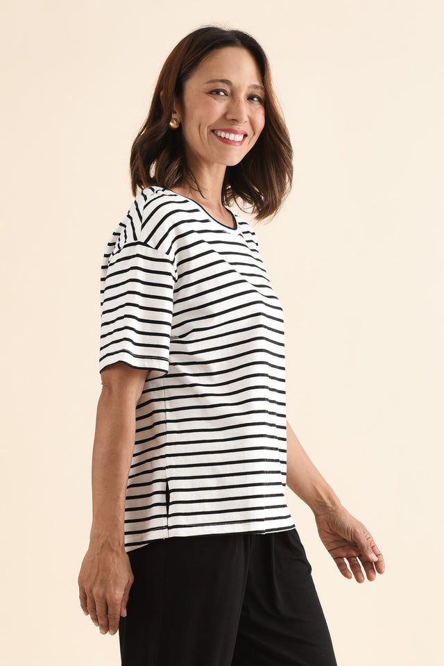 Relax Black Stripe Cotton Tee,Side,Brunette model,alt text|model:Cara image 3