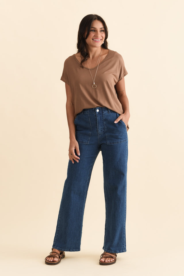 Relax Blue Straight Leg Jeans,Brunette model,alt text|model:Brontie image 7
