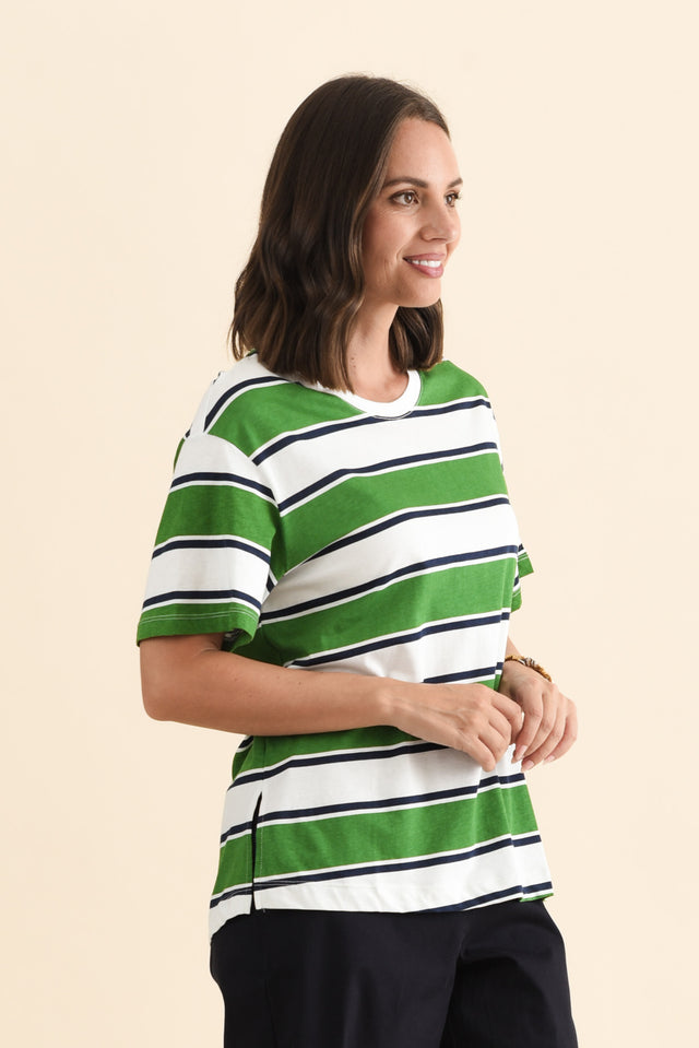 alt text|model:MJ image 5