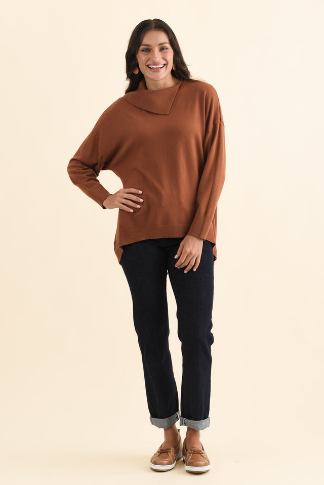 Renfrey Chocolate Knit Jumper,Brunette model,alt text|model:Brontie image 7
