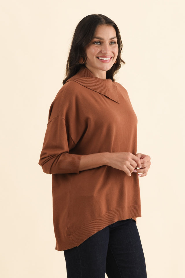 Renfrey Chocolate Knit Jumper,Brunette model,alt text|model:Brontie image 4