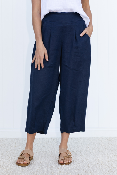 Lassie Navy Linen Barrel Pants