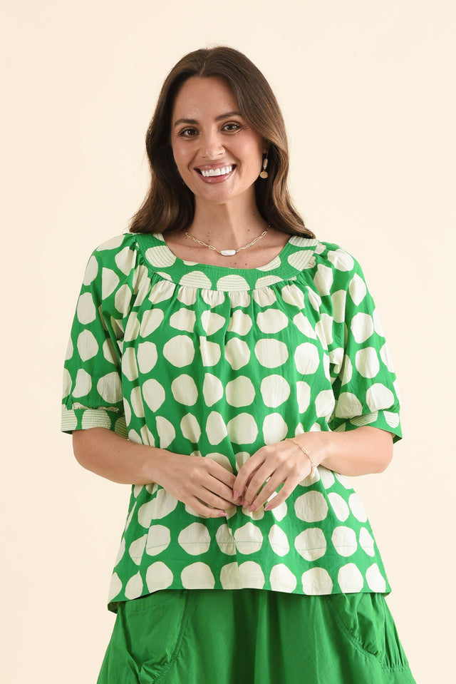 Rhea Green Spot Cotton Top,Front,Brunette model,alt text|model:MJ