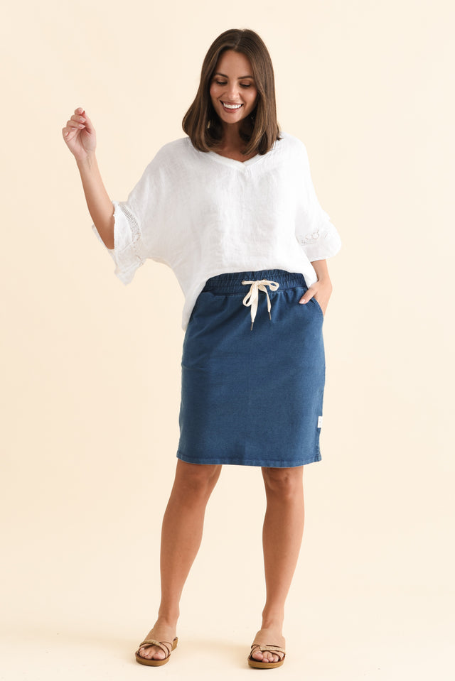 alt text|model:MJ image 7