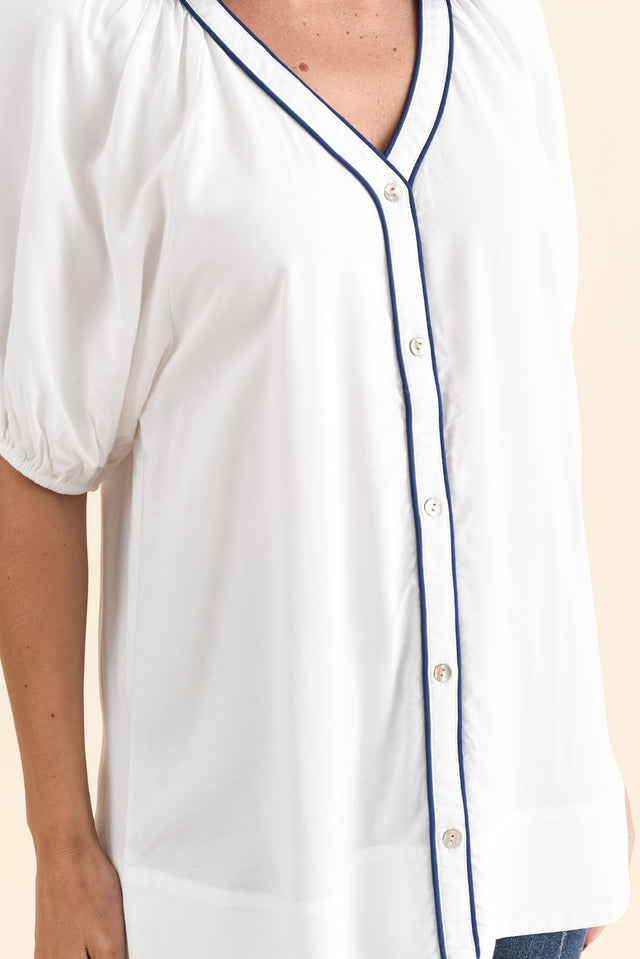 alt text|model:MJ image 6