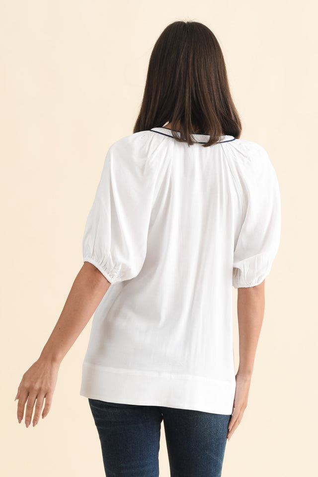 alt text|model:MJ image 5