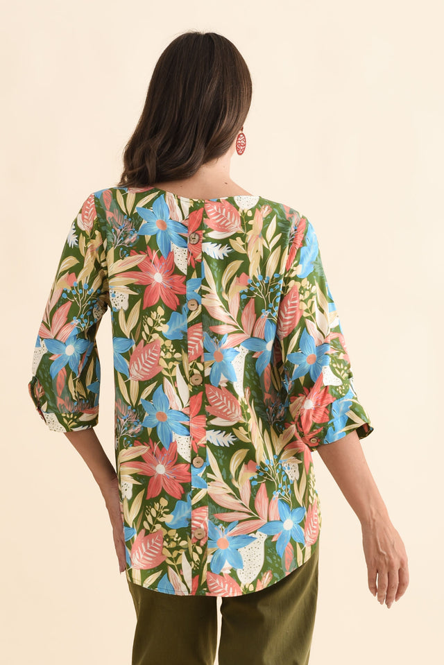 alt text|model:MJ image 5