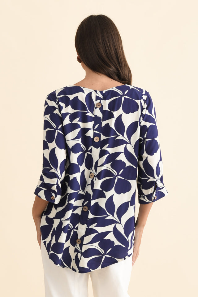 Riveria Navy Leaf V Neck Top,Brunette model,alt text|model:MJ image 6