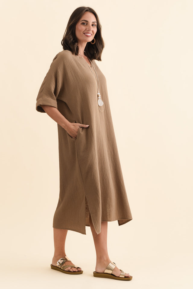 alt text|model:MJ image 4