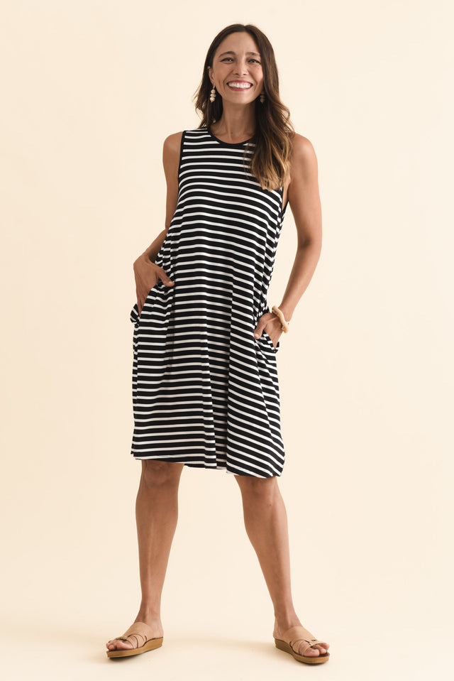 alt text|model:Cara image 8