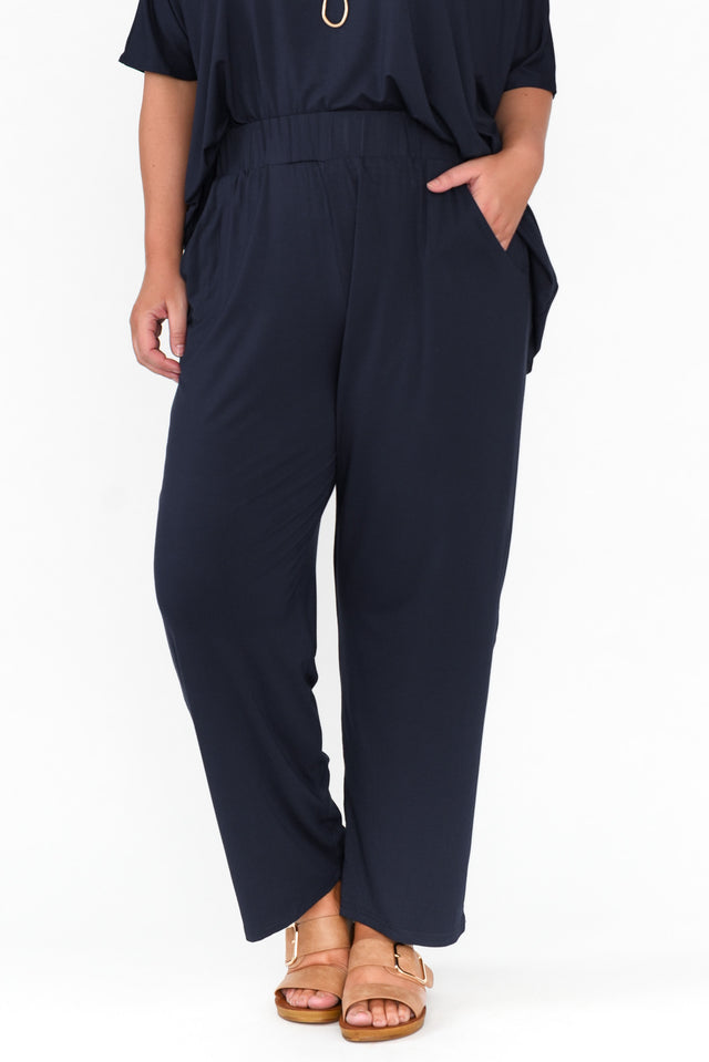 plus-size,curve-bottoms,plus-size-pants alt text|model:Stacey;wearing:L/XL image 6