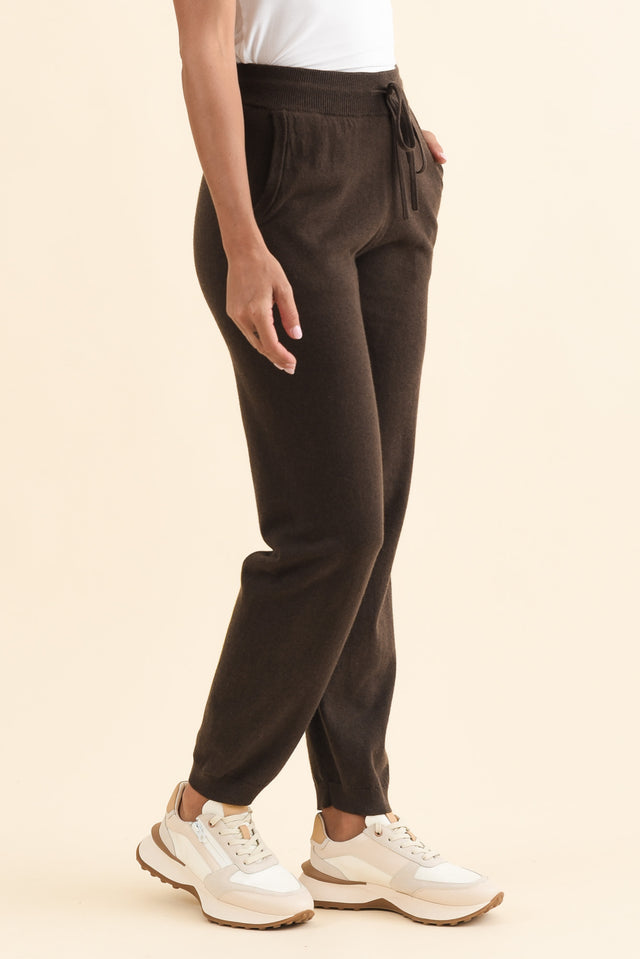 Rowan Chocolate Cotton Cashmere Knit Pants,Brunette model,alt text|model:Brontie image 4