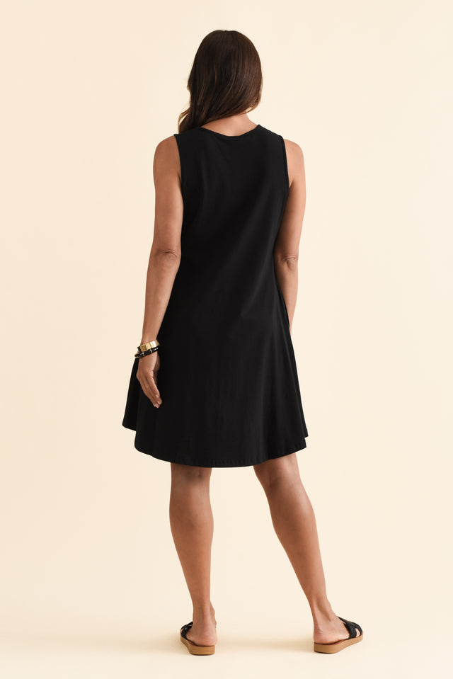 alt text|model:Cara image 5