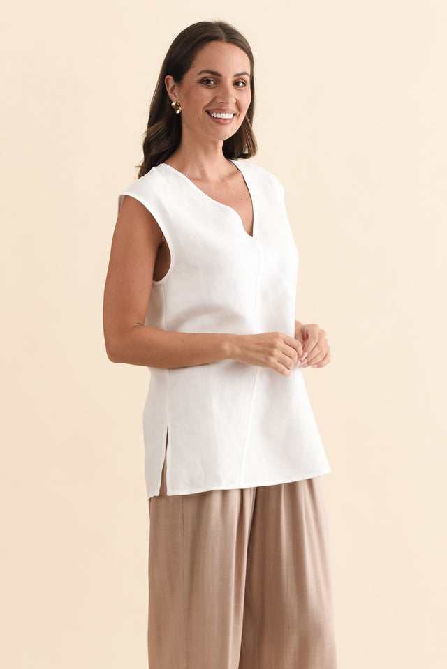 Roxie White Linen Blend V Neck Tank,Brunette model,alt text|model:MJ image 4