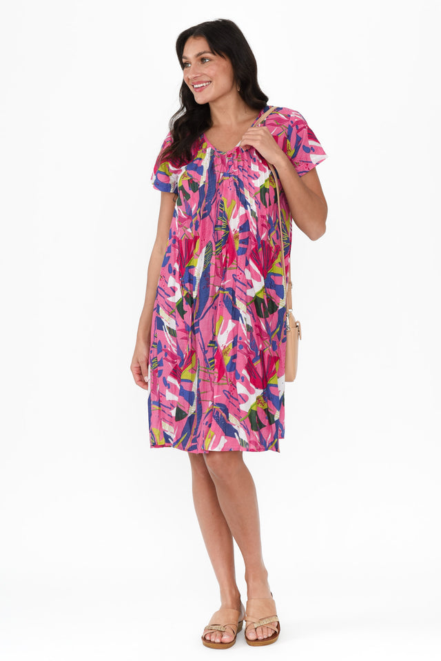 alt text|model:Brontie