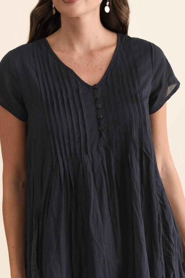 Sabina Navy Crinkle Cotton Dress,Brunette model,alt text|model:MJ image 8