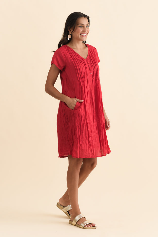 Sabina Red Crinkle Cotton Dress,Brunette model,alt text|model:Brontie image 4