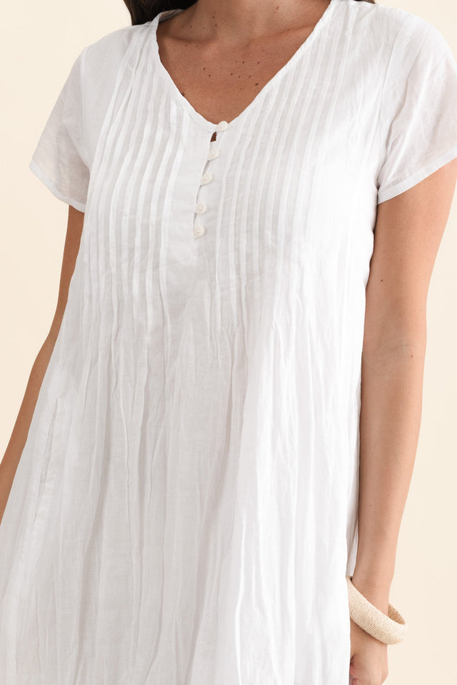 Sabina White Crinkle Cotton Dress,Brunette model,alt text|model:MJ image 7