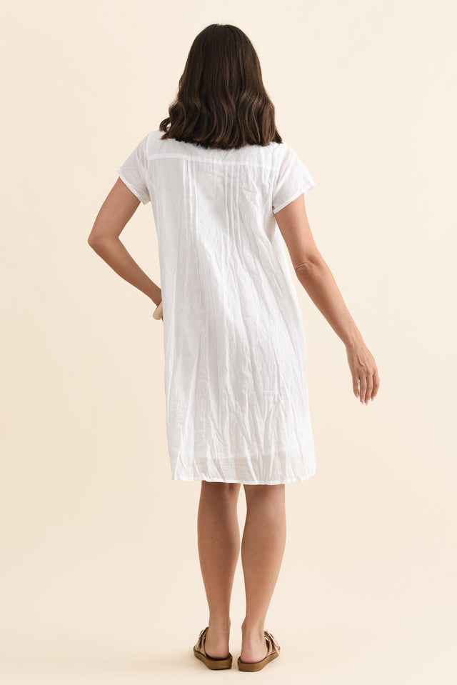 Sabina White Crinkle Cotton Dress,Brunette model,alt text|model:MJ image 6