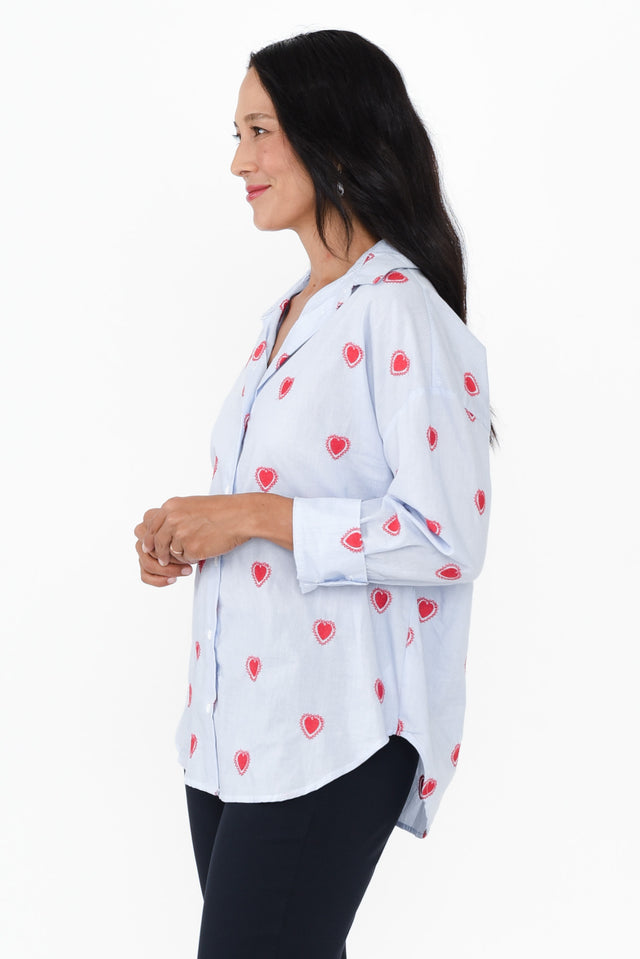 alt text|model:Cara image 5