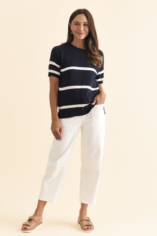 alt text|model:Cara image 7